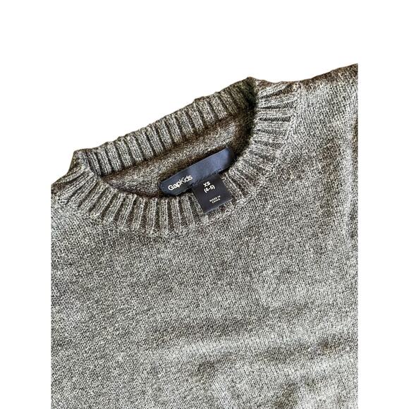 NWOT Boys 4/5 Gap Sweater - Picture 2 of 2